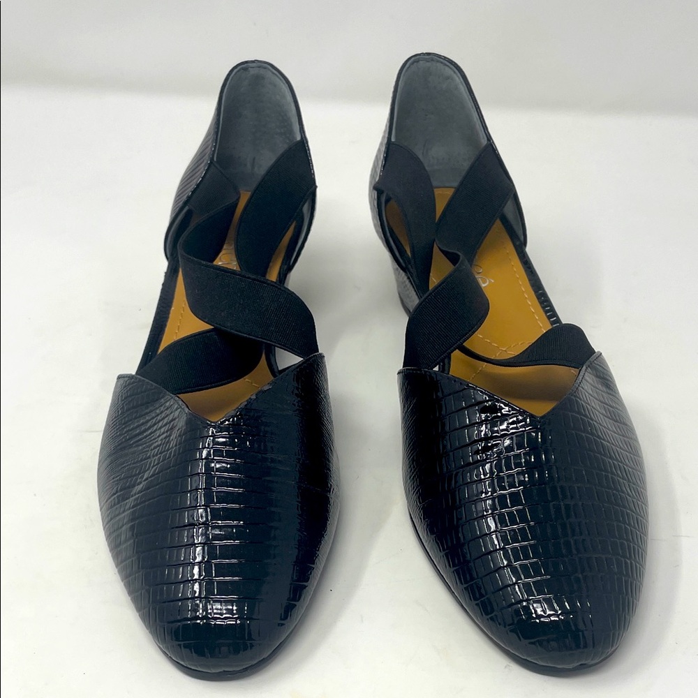 J.Renee Black Faux Patent Croc Wedge Heels Size 7.5